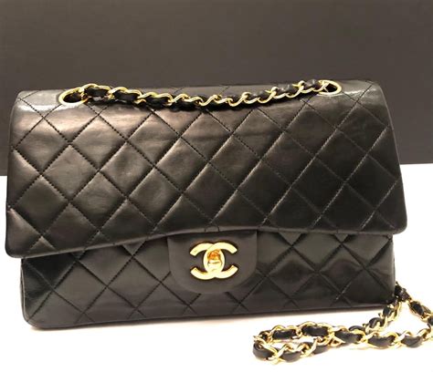 imitazione chanel 2.55|Chanel 2.55 vs. Classic Flap vs. Chanel 2.55 Reissue .